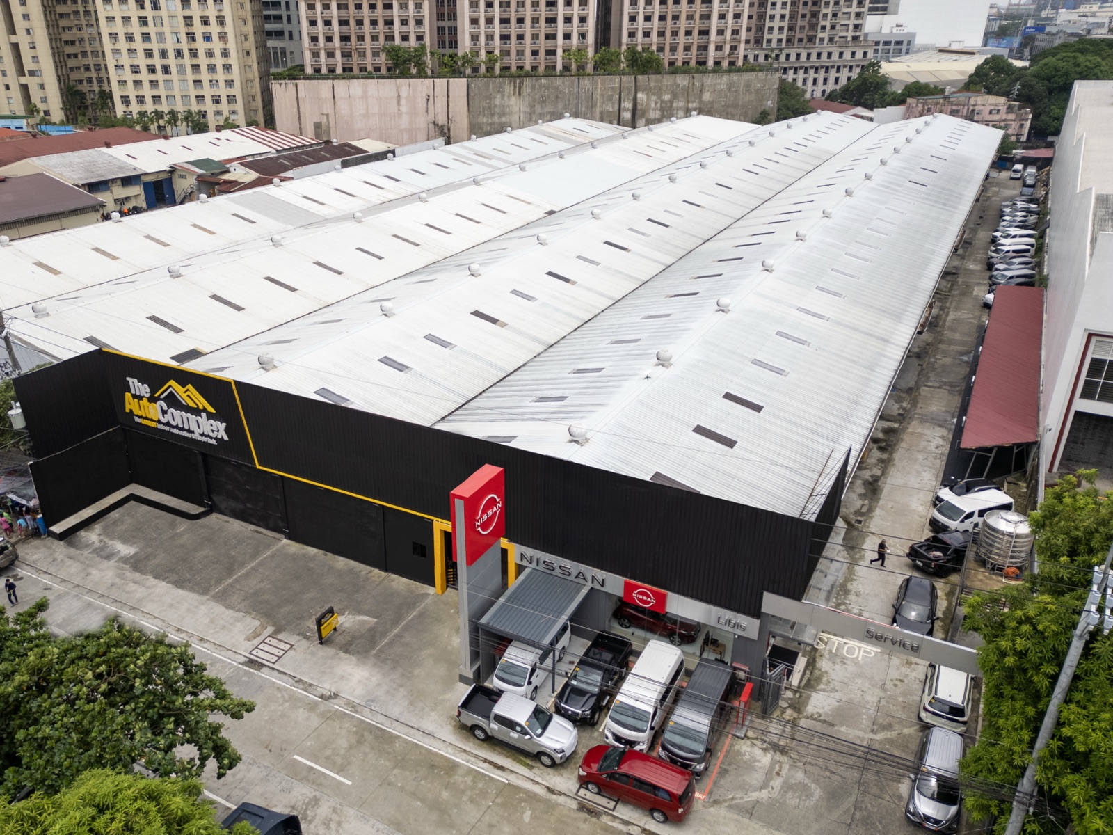 Aerial view of The AutoComplex building in Libis, Quezon City
