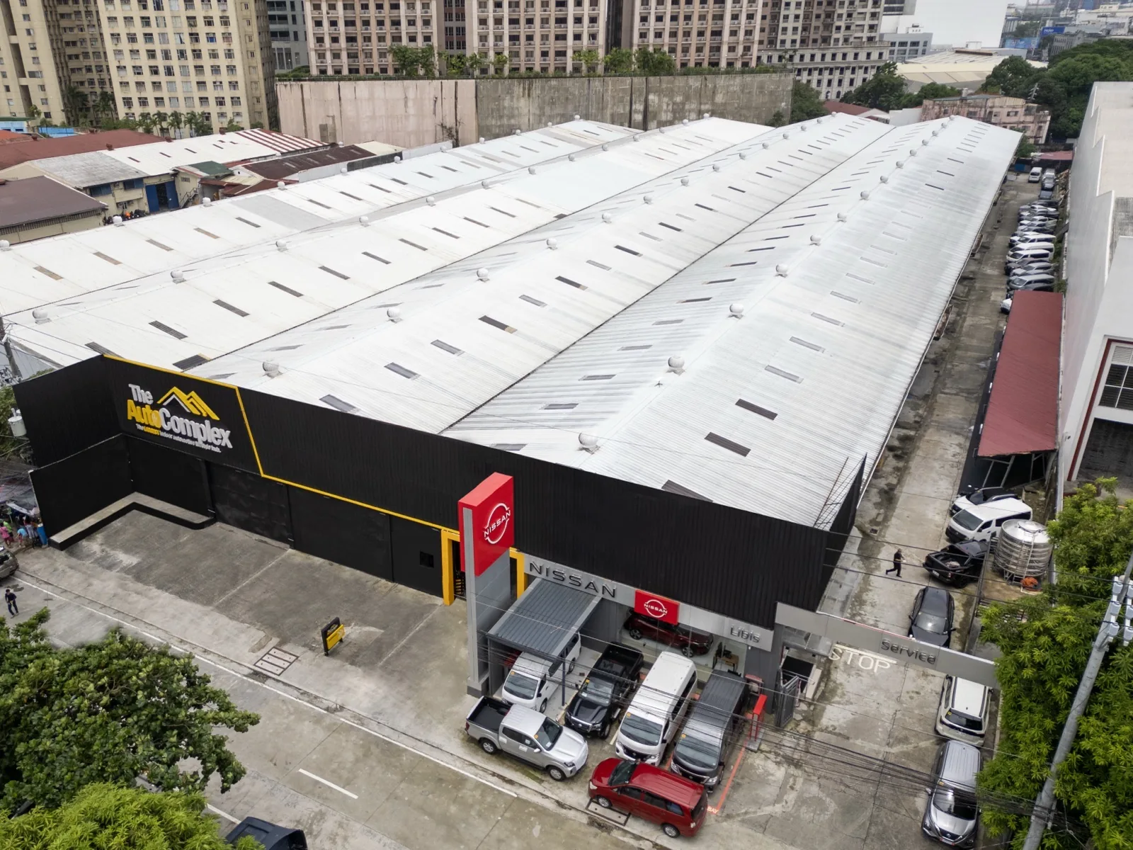Aerial view of The AutoComplex building in Libis, Quezon City